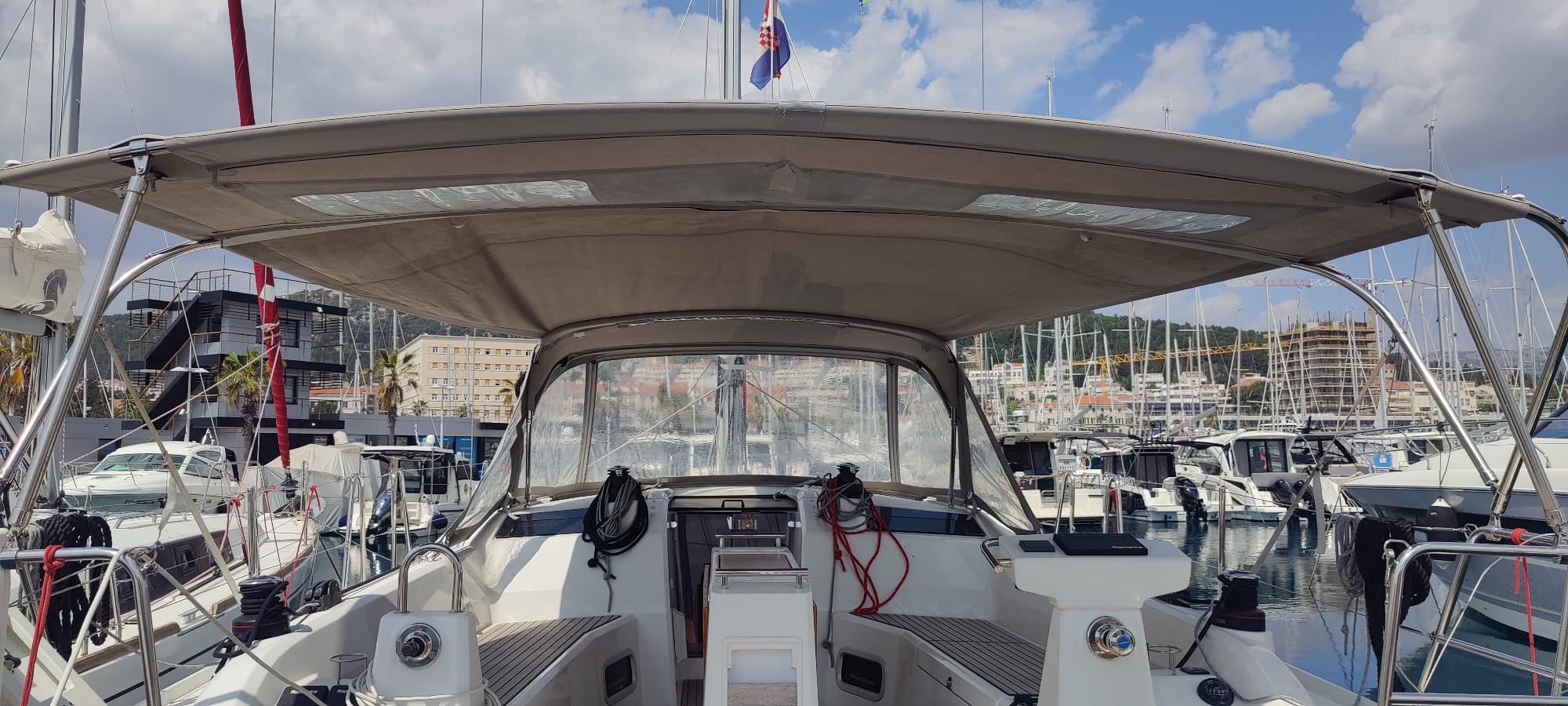 Oceanis 37.1 — photo 10