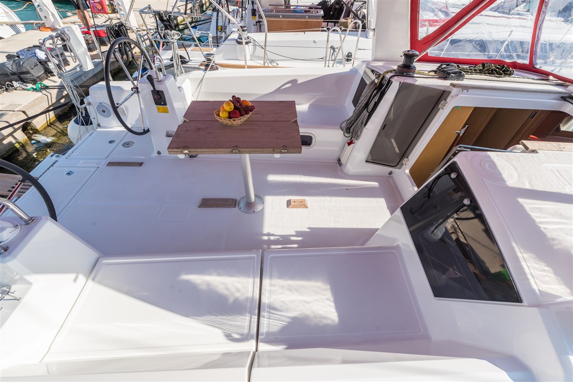 Oceanis 38 - 3 cab. — photo 6