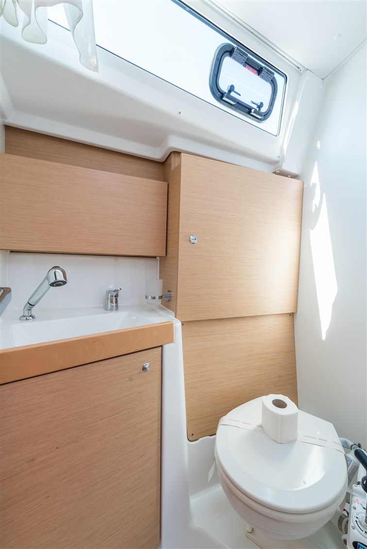 Oceanis 38 - 3 cab. — photo 27
