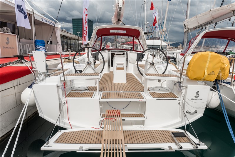 Oceanis 38.1 — photo 1
