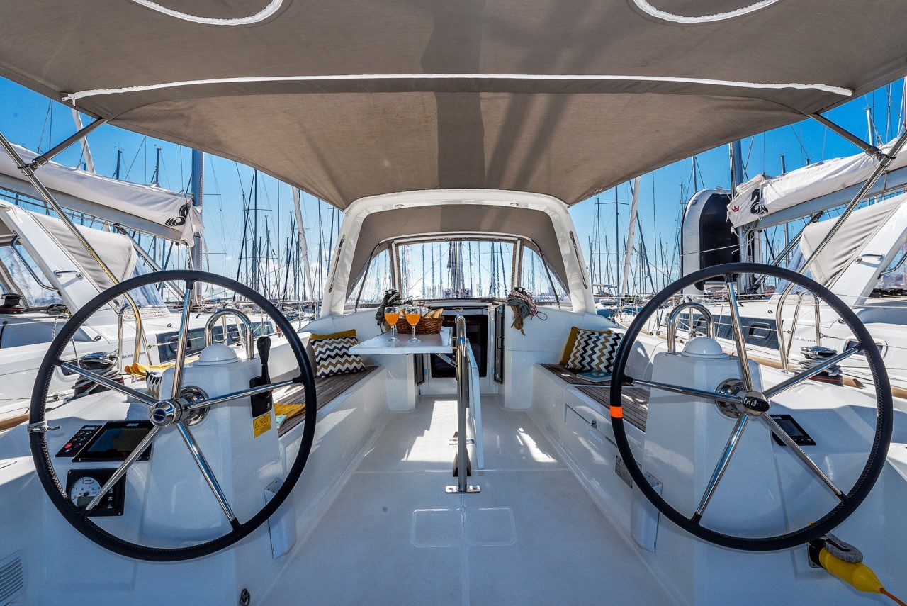 Oceanis 38.1 — photo 3
