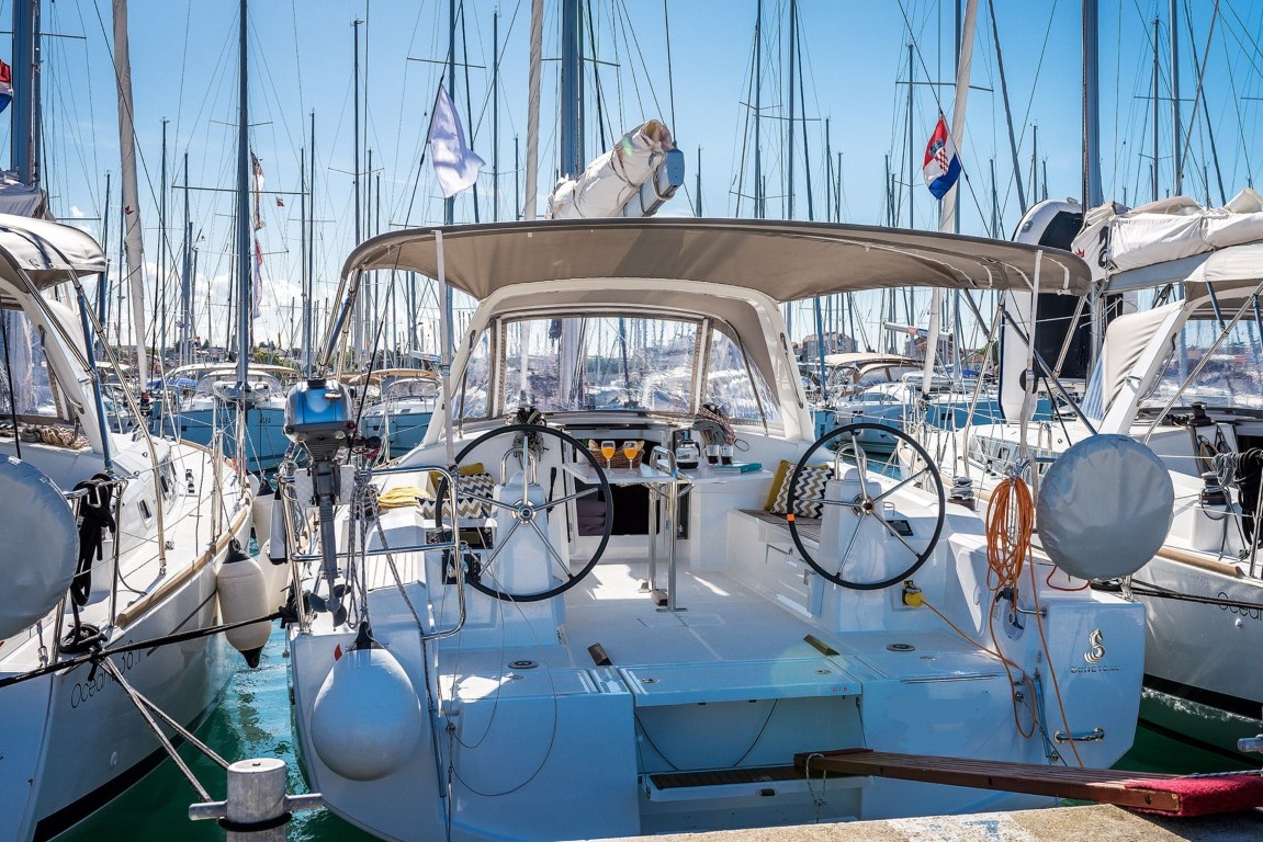 Oceanis 38.1 — photo 6