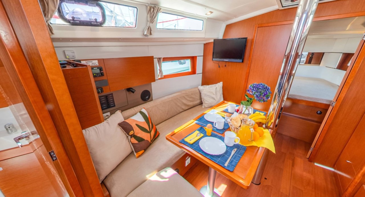 Oceanis 38.1 — photo 8