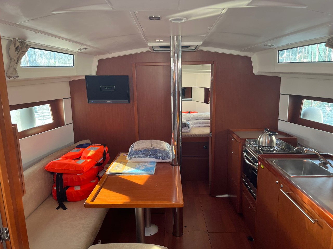 Oceanis 38.1 — photo 8