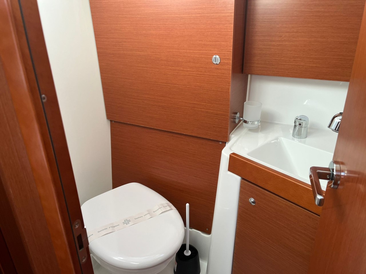 Oceanis 38.1 — photo 12