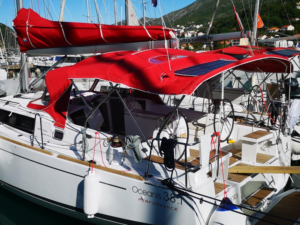 Oceanis 38.1 — photo 7