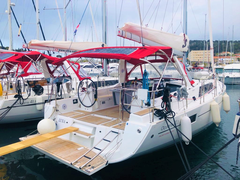 Oceanis 41.1 — photo 4