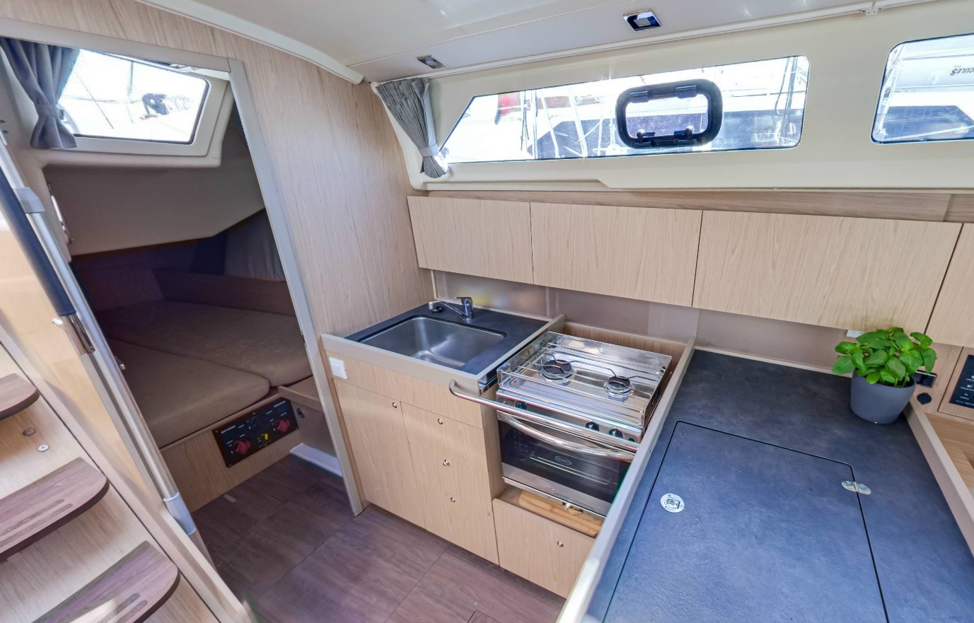 Oceanis 41.1 — photo 9