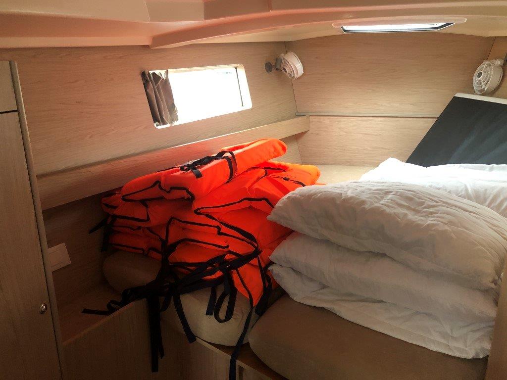 Oceanis 41.1 — photo 12