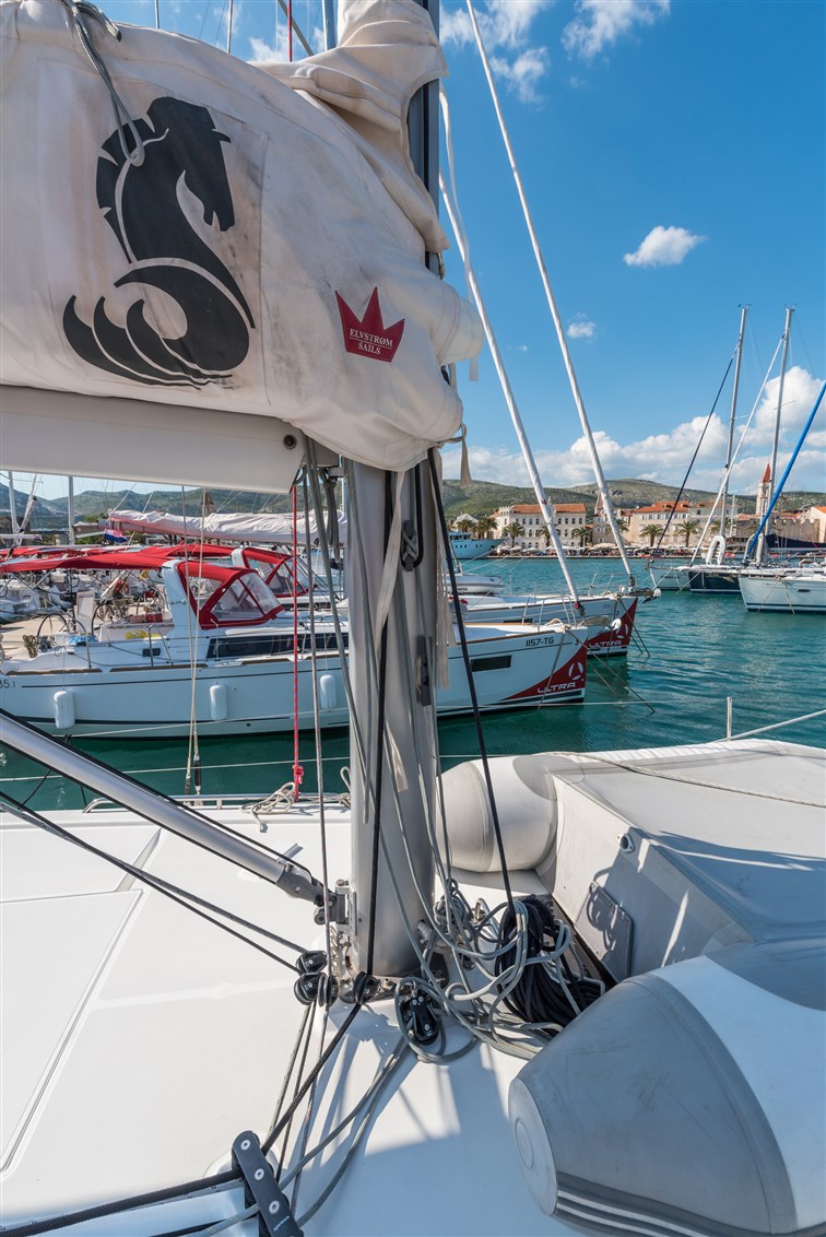 Oceanis 41.1 — photo 12