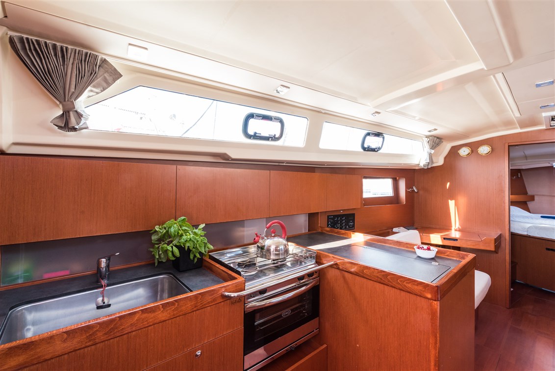Oceanis 41.1 — photo 18