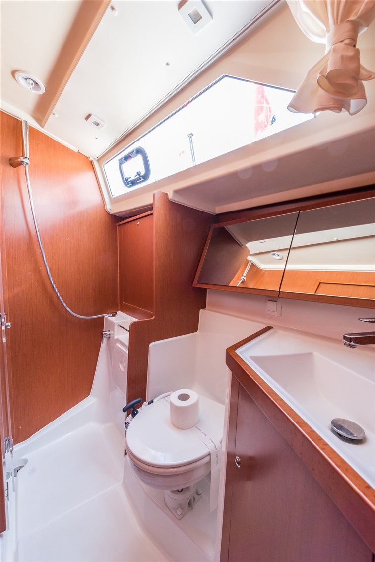 Oceanis 41.1 — photo 2