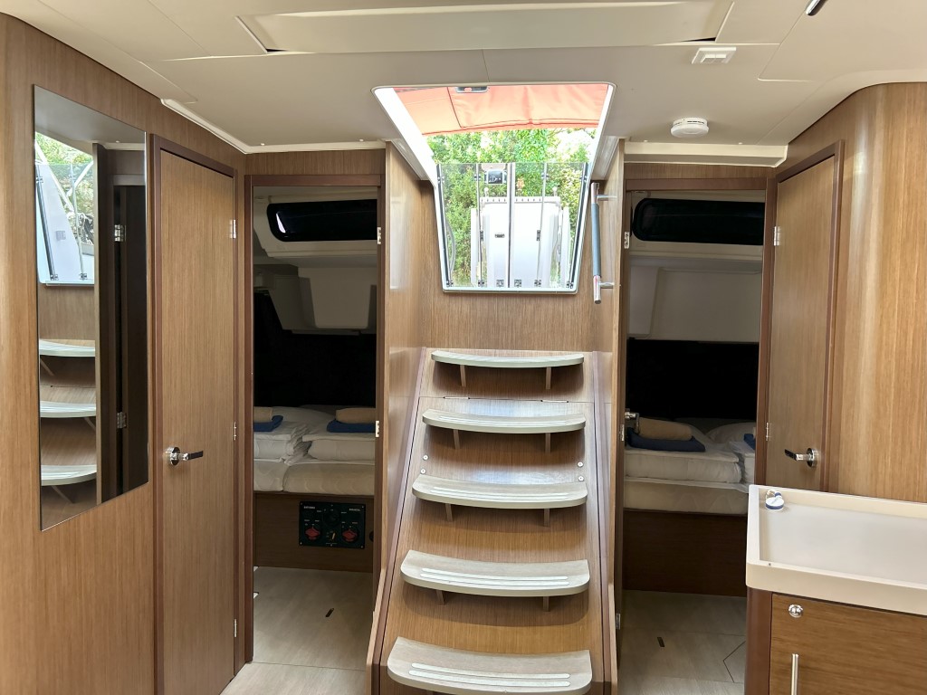 Oceanis 46.1 — photo 17