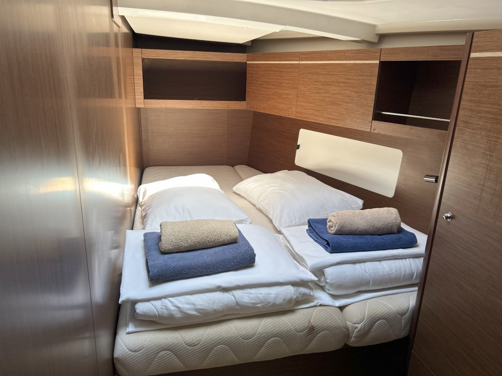 Oceanis 46.1 — photo 21