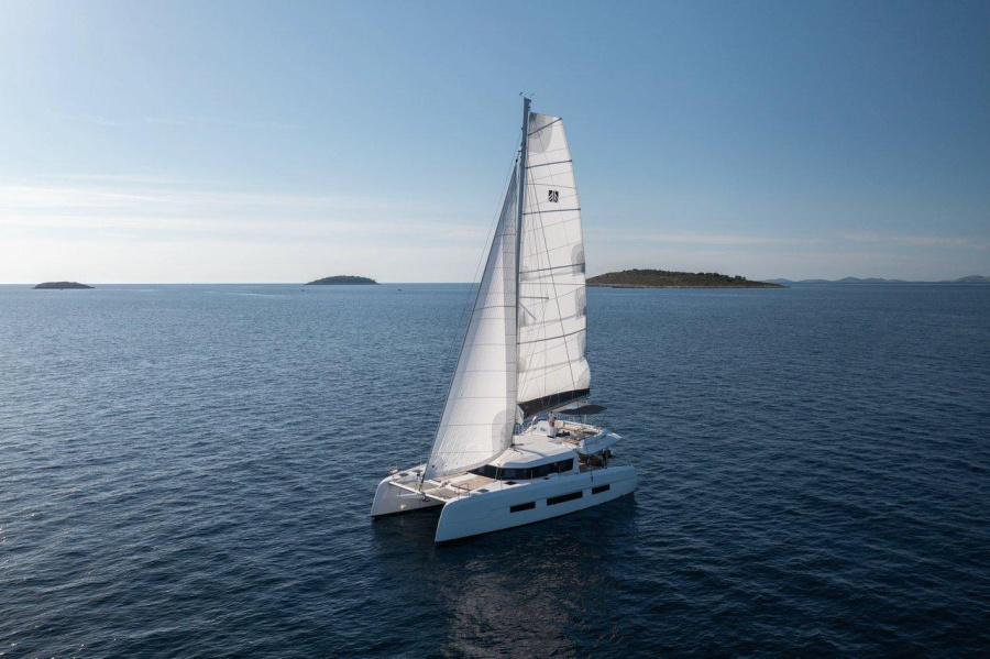 Dufour 48 Catamaran - 5 + 1 cab. — photo 10