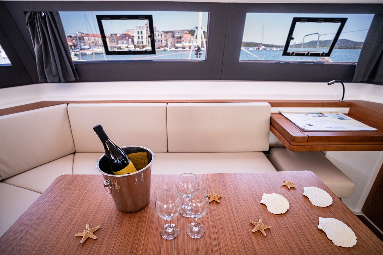 Dufour 48 Catamaran - 5 + 1 cab. — photo 14