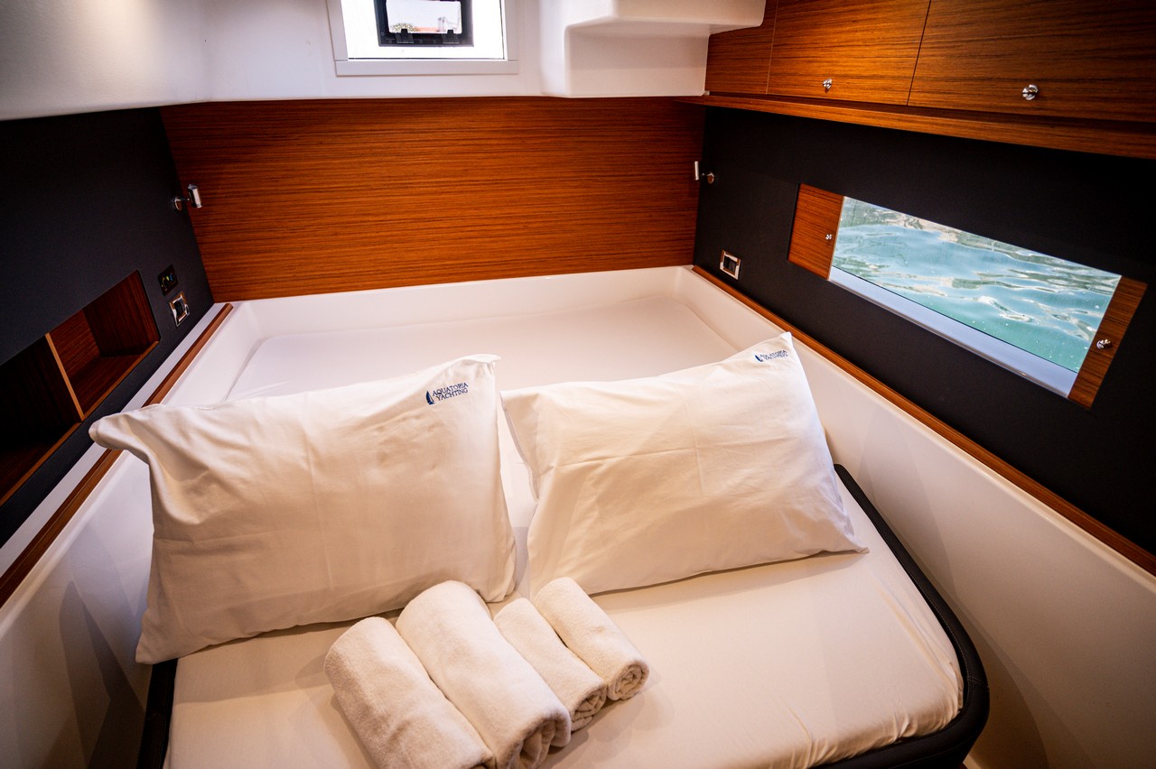Dufour 48 Catamaran - 5 + 1 cab. — photo 22