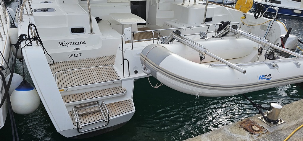 Lagoon 40 - 4 + 2 cab — photo 37