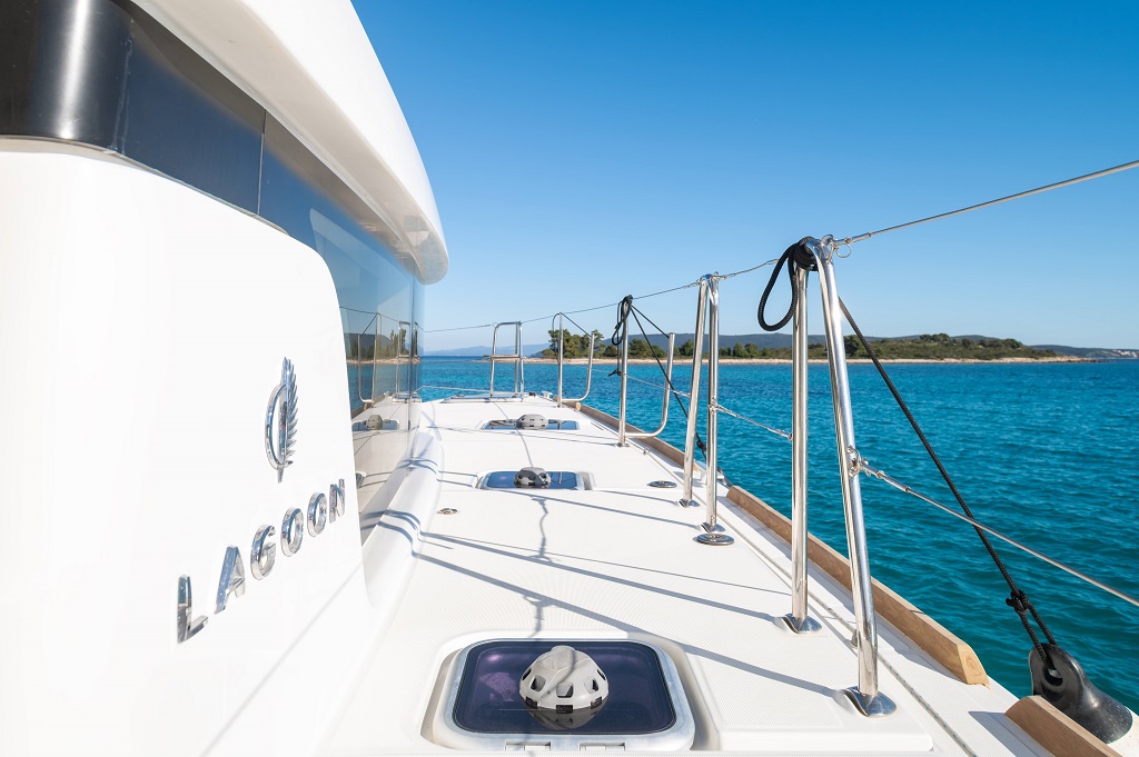 Lagoon 40 - 4 + 2 cab — photo 38