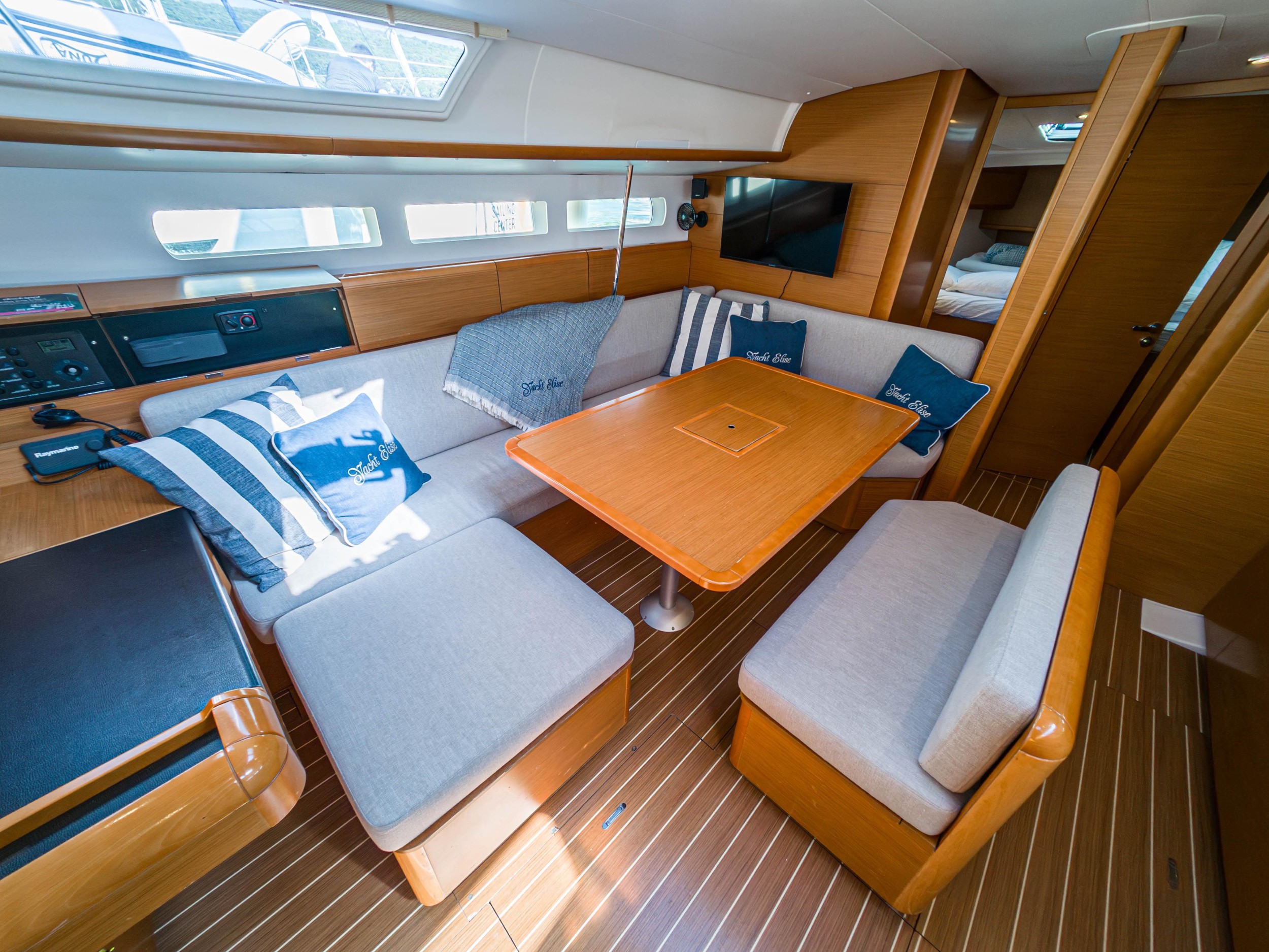Sun Odyssey 519 - 5 cab. — photo 15