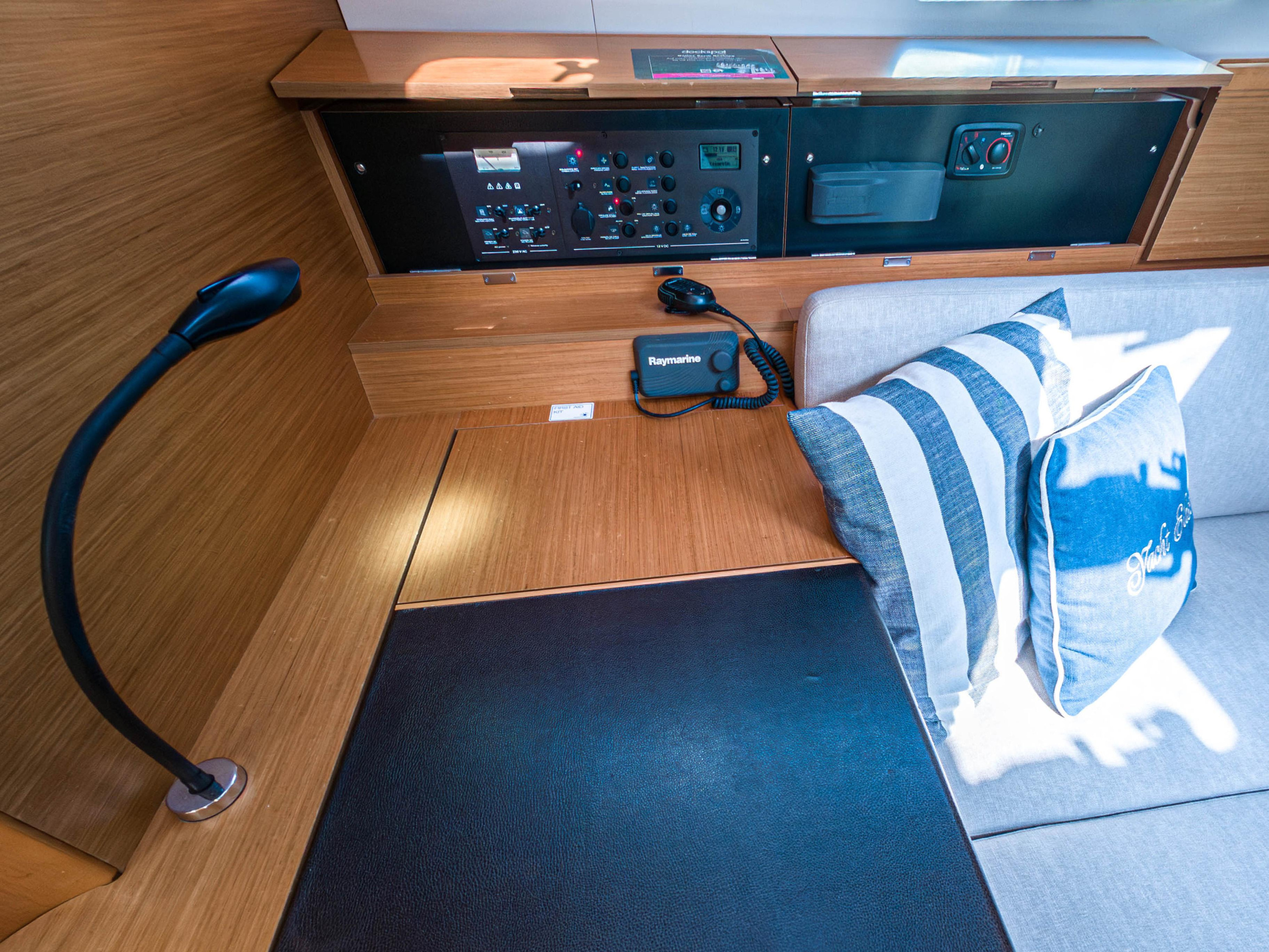 Sun Odyssey 519 - 5 cab. — photo 16