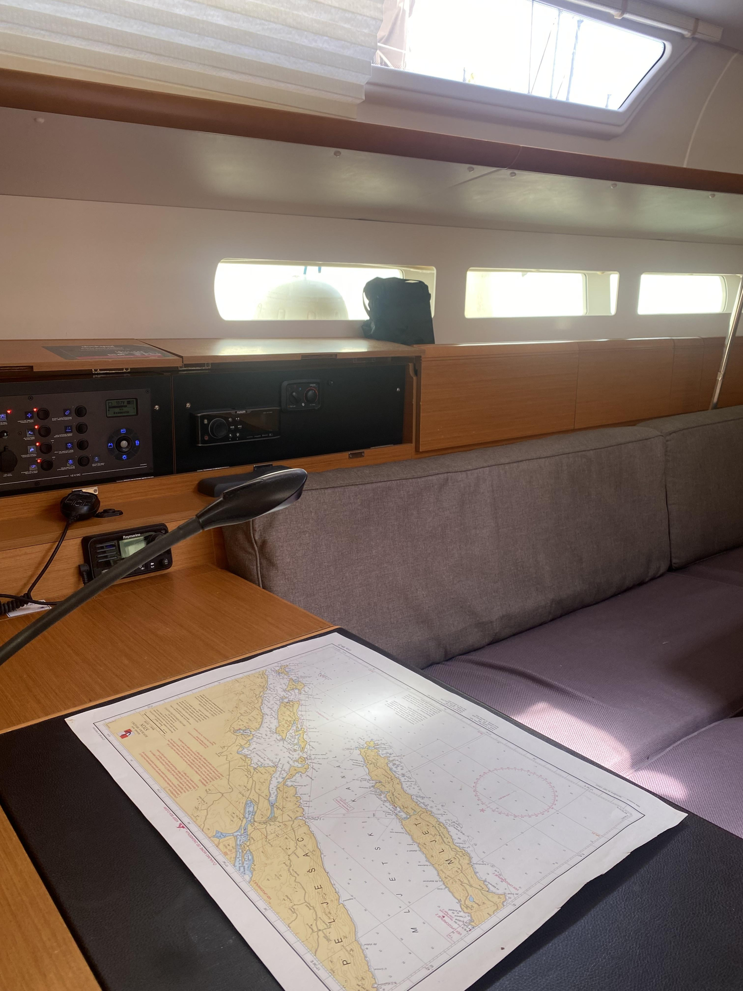 Sun Odyssey 519 - 5 cab. — photo 26