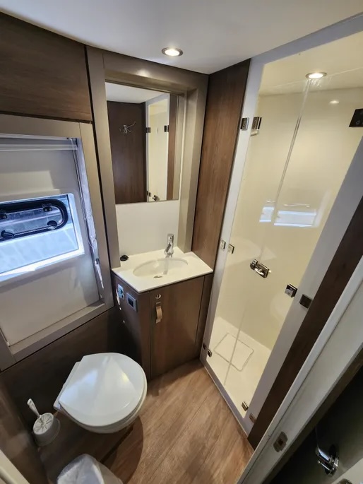 Bali 4.4 - 4 + 1 cab. — photo 14