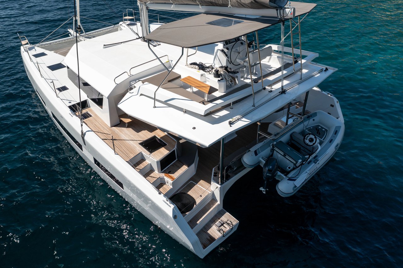 Dufour 48 Catamaran - 5 + 1 cab. — photo 4