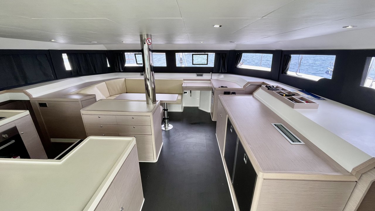 Dufour 48 Catamaran - 5 + 1 cab. — photo 11