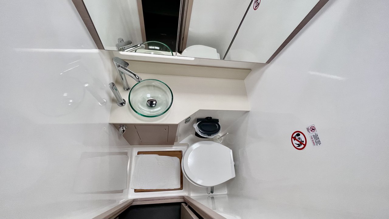 Dufour 48 Catamaran - 5 + 1 cab. — photo 25