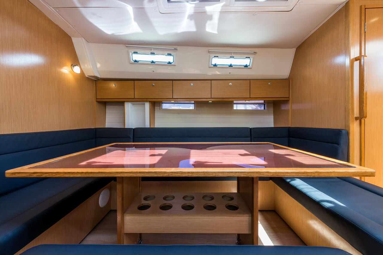 Bavaria 50 Cruiser — photo 9
