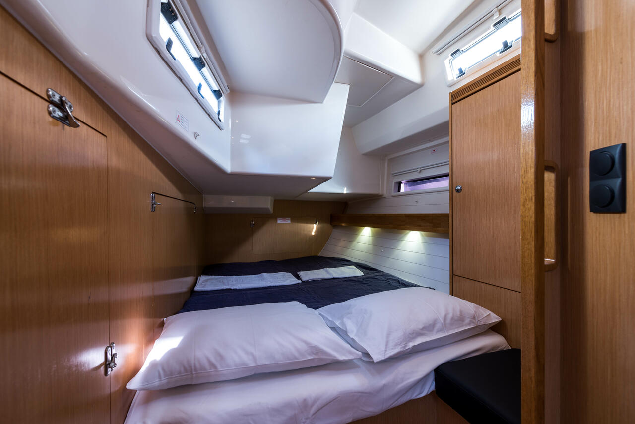 Bavaria 50 Cruiser — photo 18