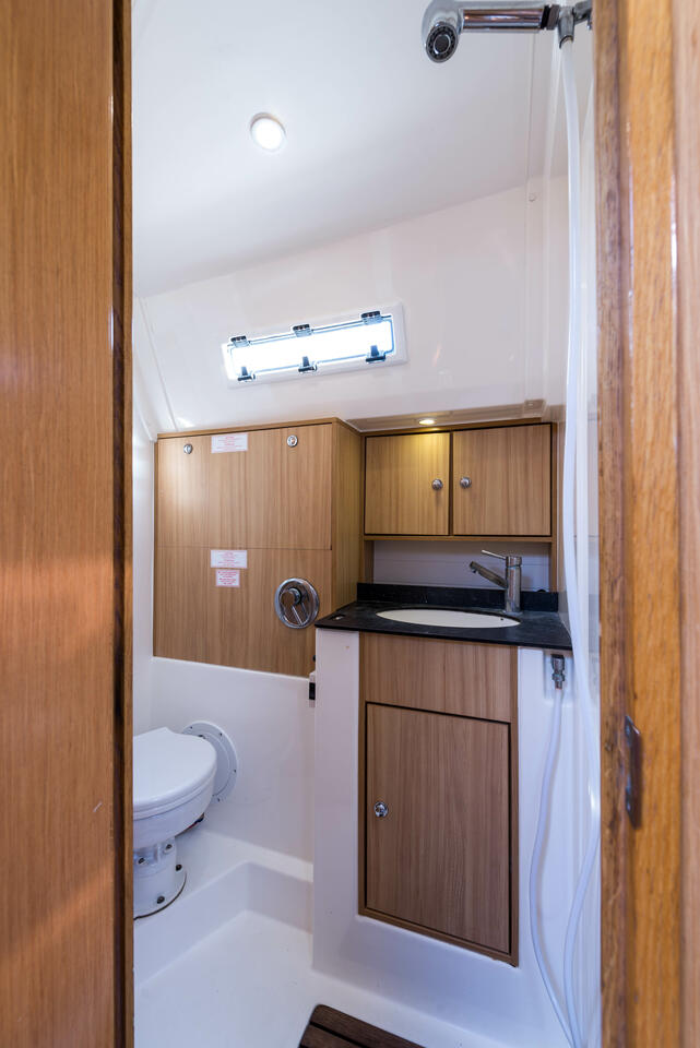 Bavaria 50 Cruiser — photo 19