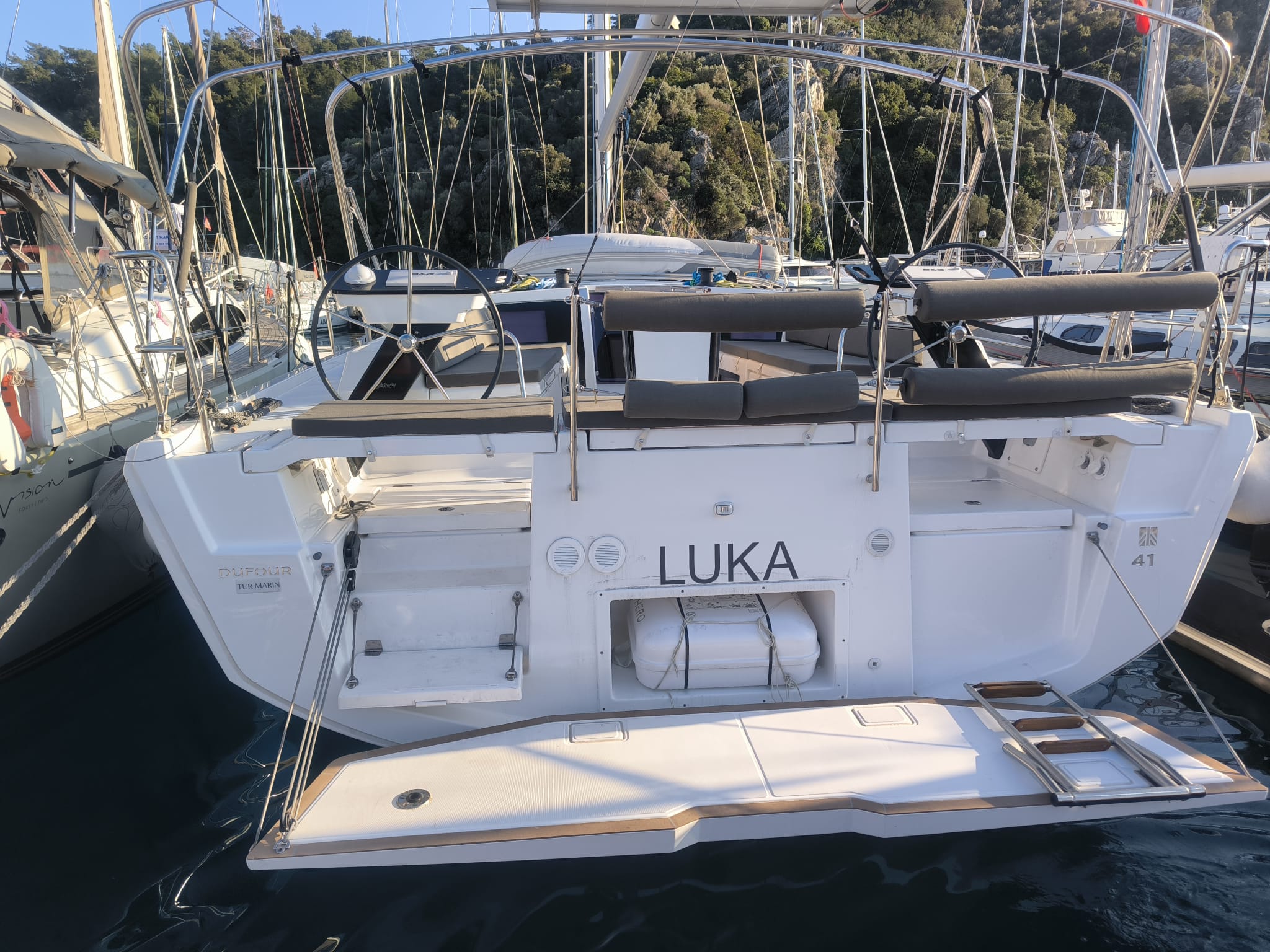 Dufour 41 - 3 cab. — photo 4
