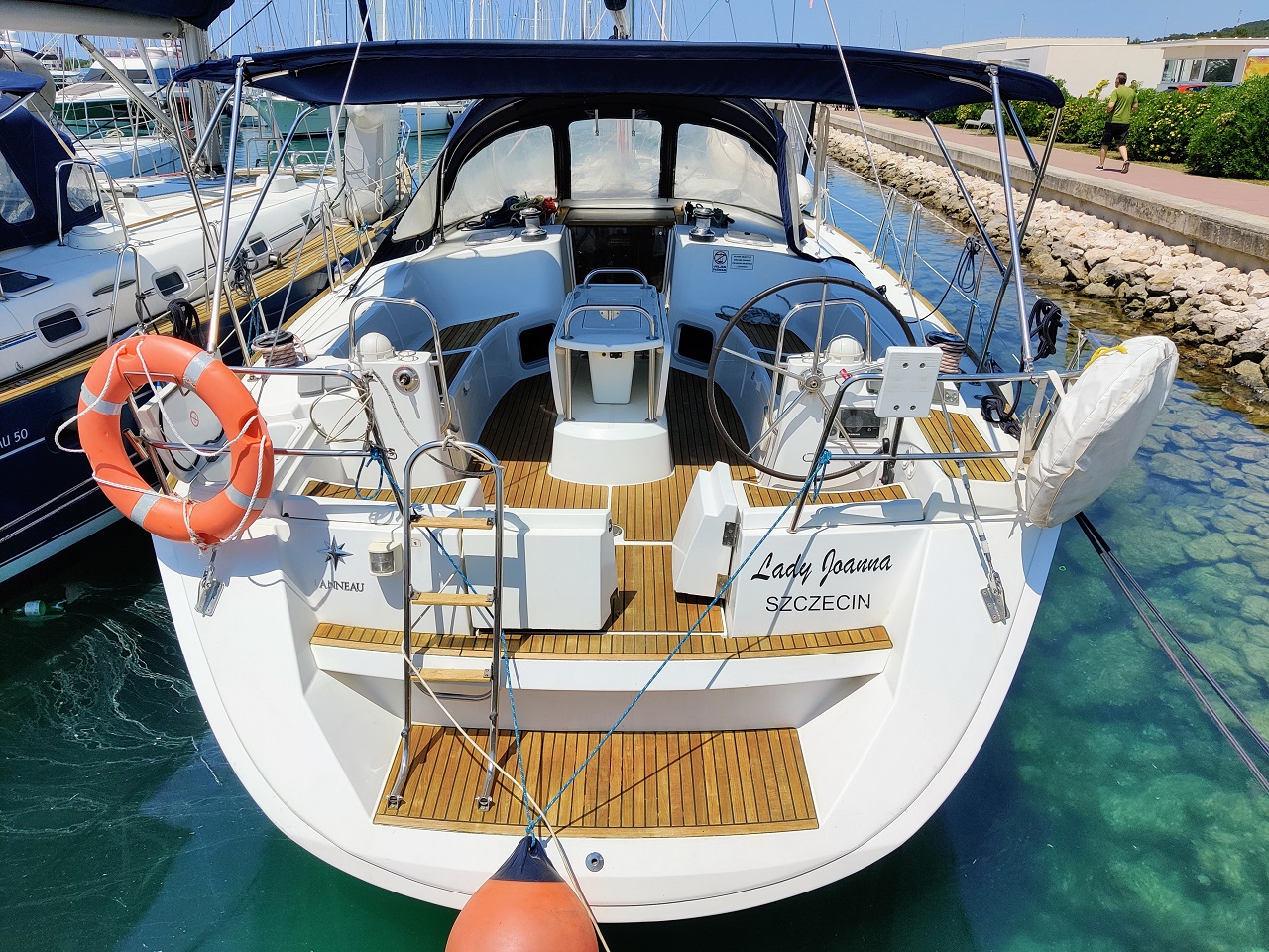 Sun Odyssey 49i — photo 3