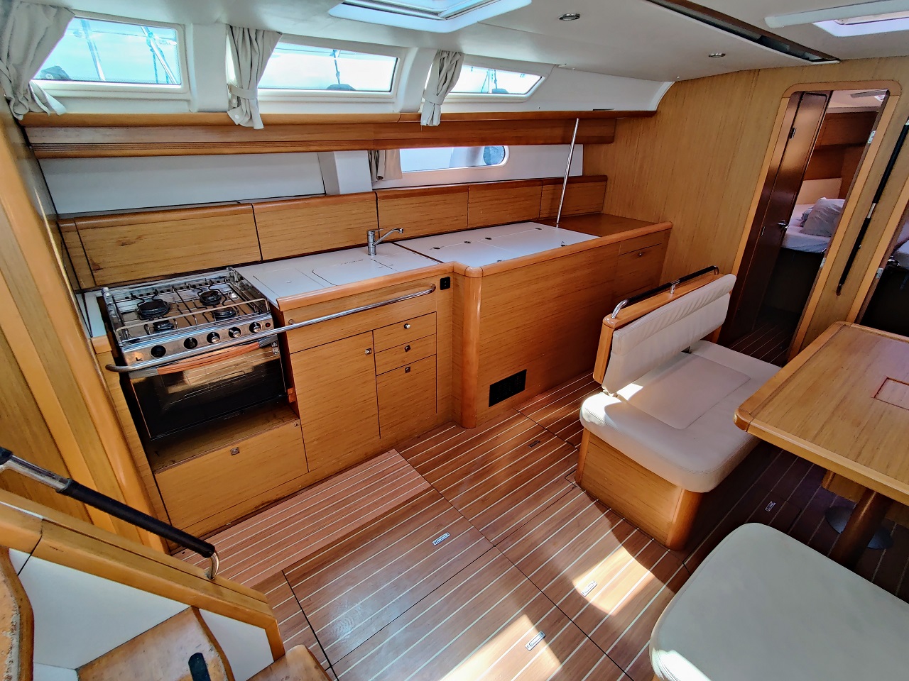 Sun Odyssey 49i — photo 6