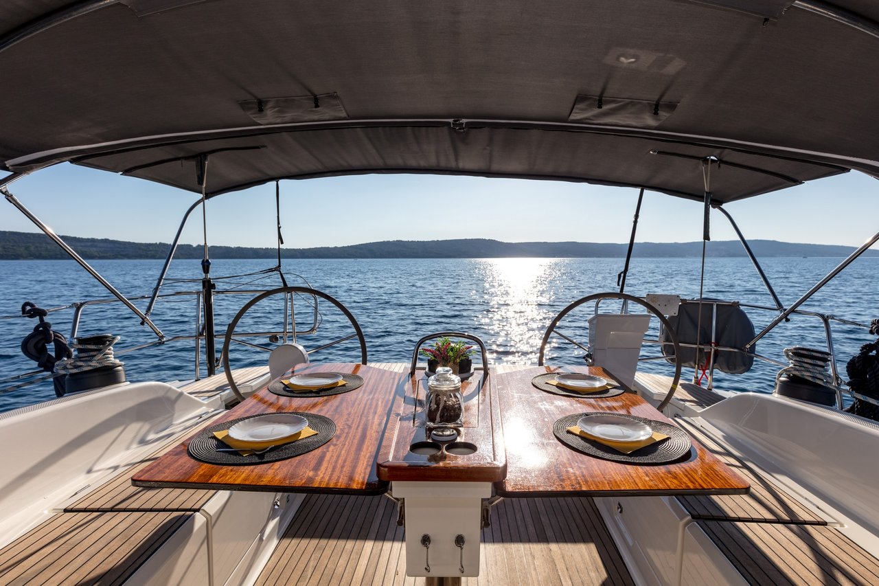 Bavaria Cruiser 51 — photo 11
