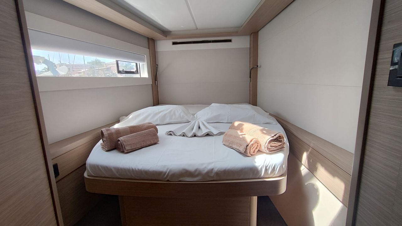 Lagoon 46 - 4 + 2 cab. — photo 14