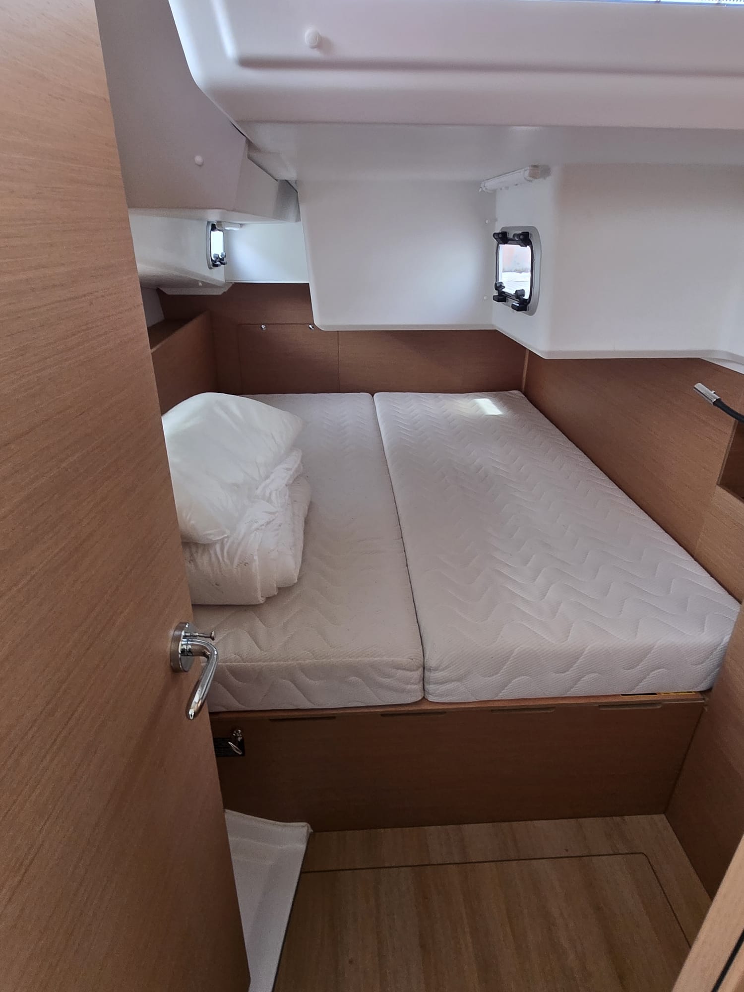 Sun Odyssey 490 - 4 + 1 cab. — photo 6