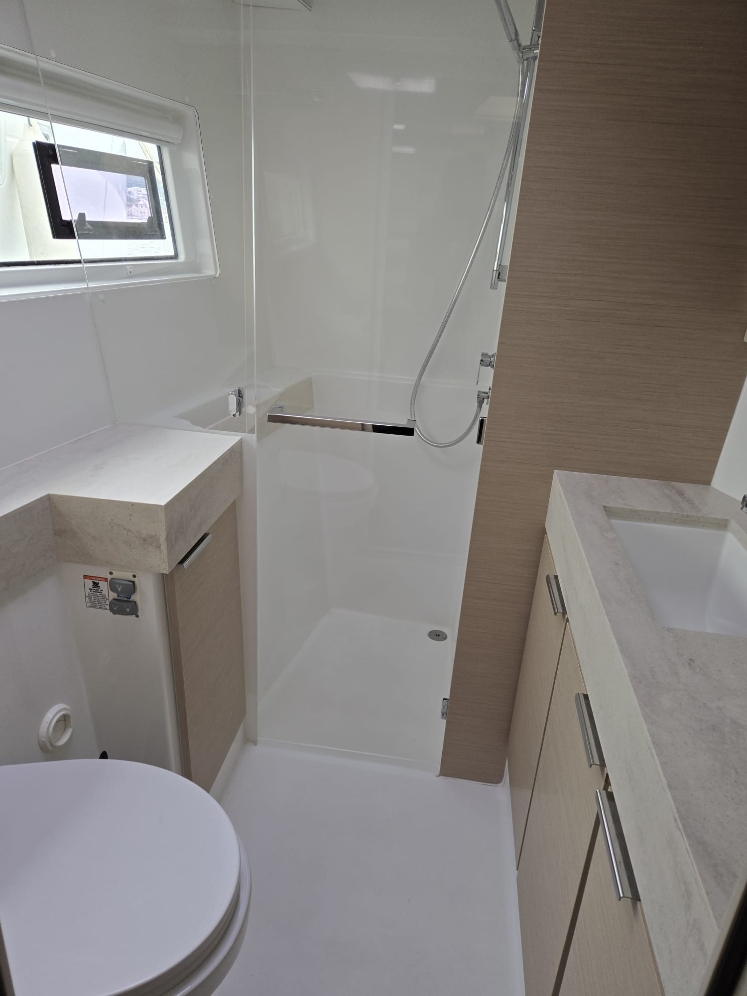 Lagoon 40 - 3 + 2 cab — photo 3