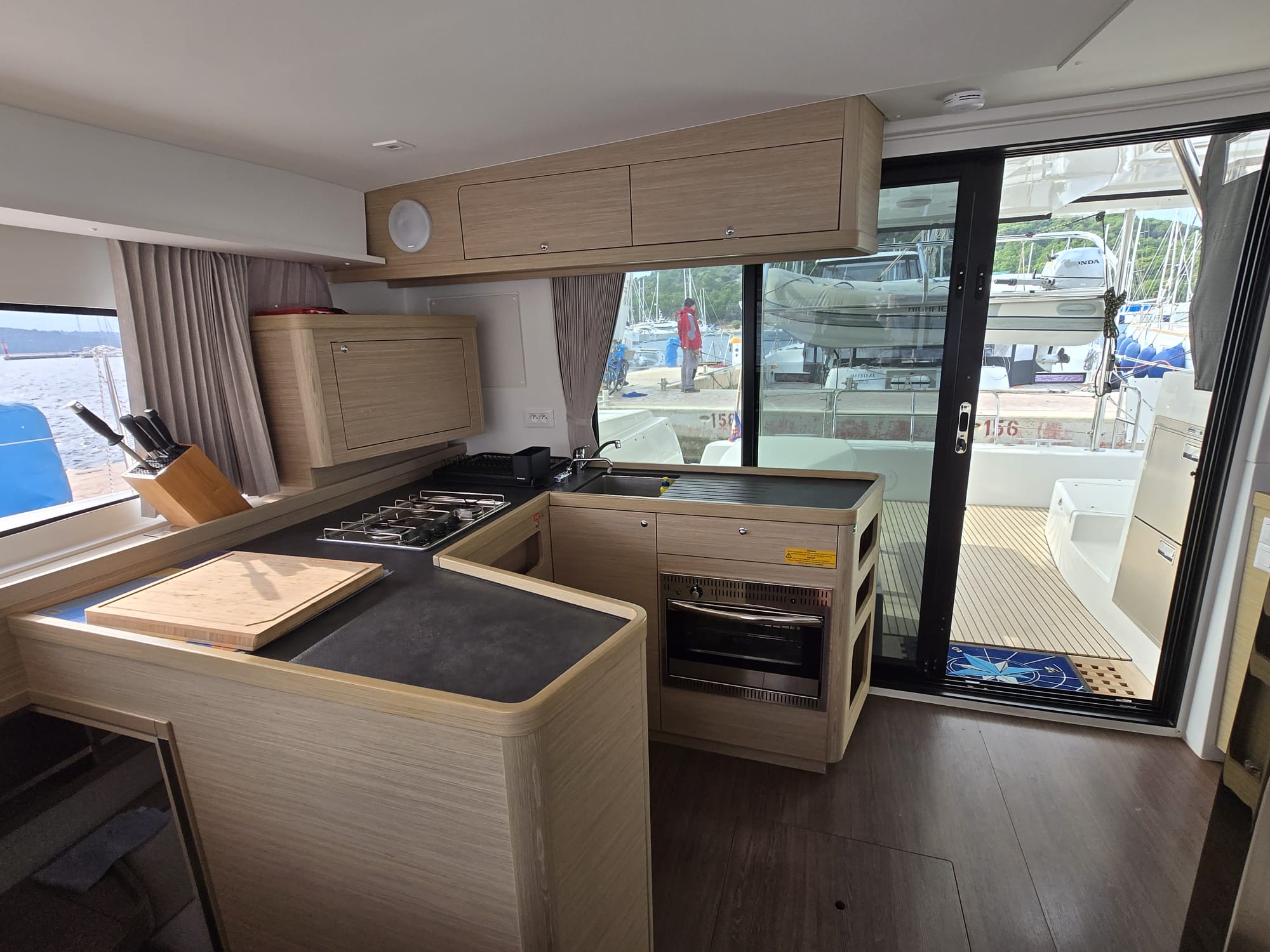 Lagoon 42 OW — photo 9