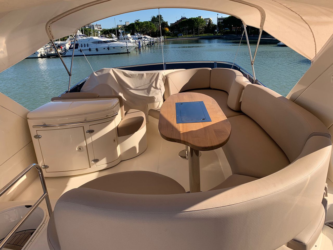 Azimut 50 Flybridge — photo 4