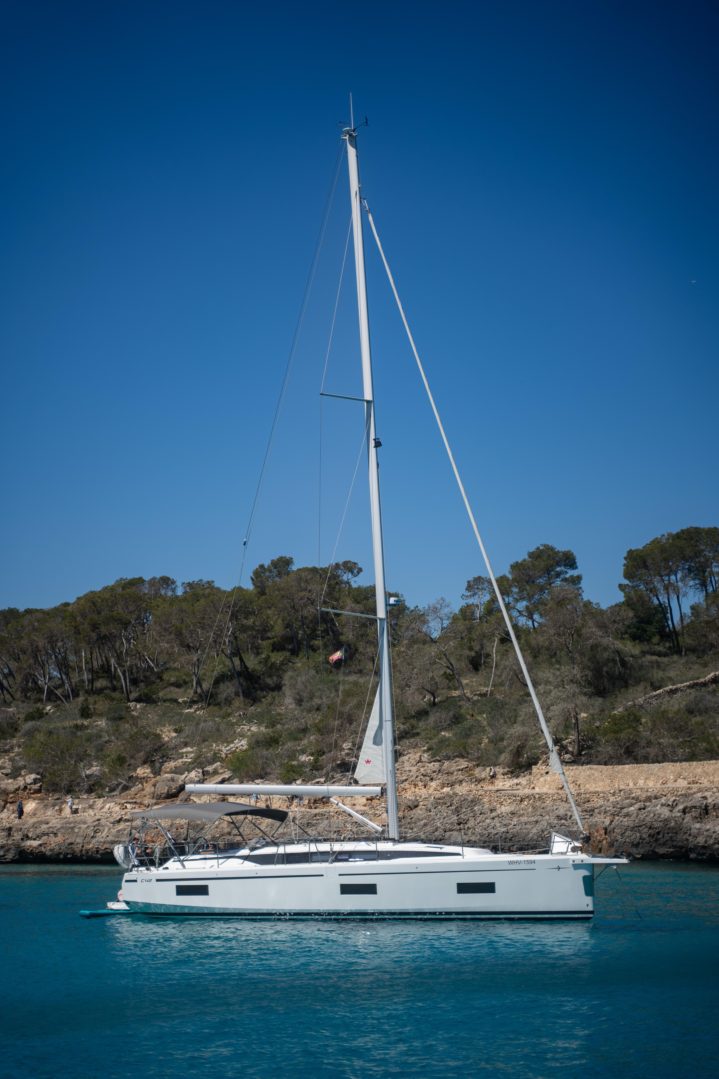 Bavaria C46 - 4 cab. — photo 4