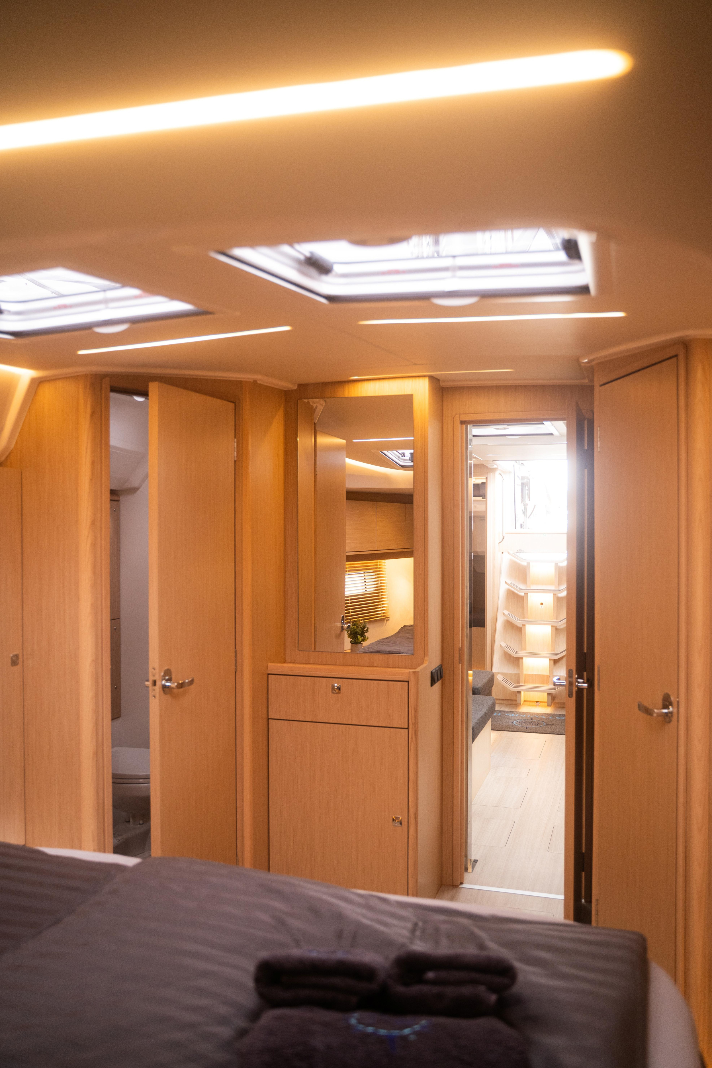 Bavaria C46 - 4 cab. — photo 14