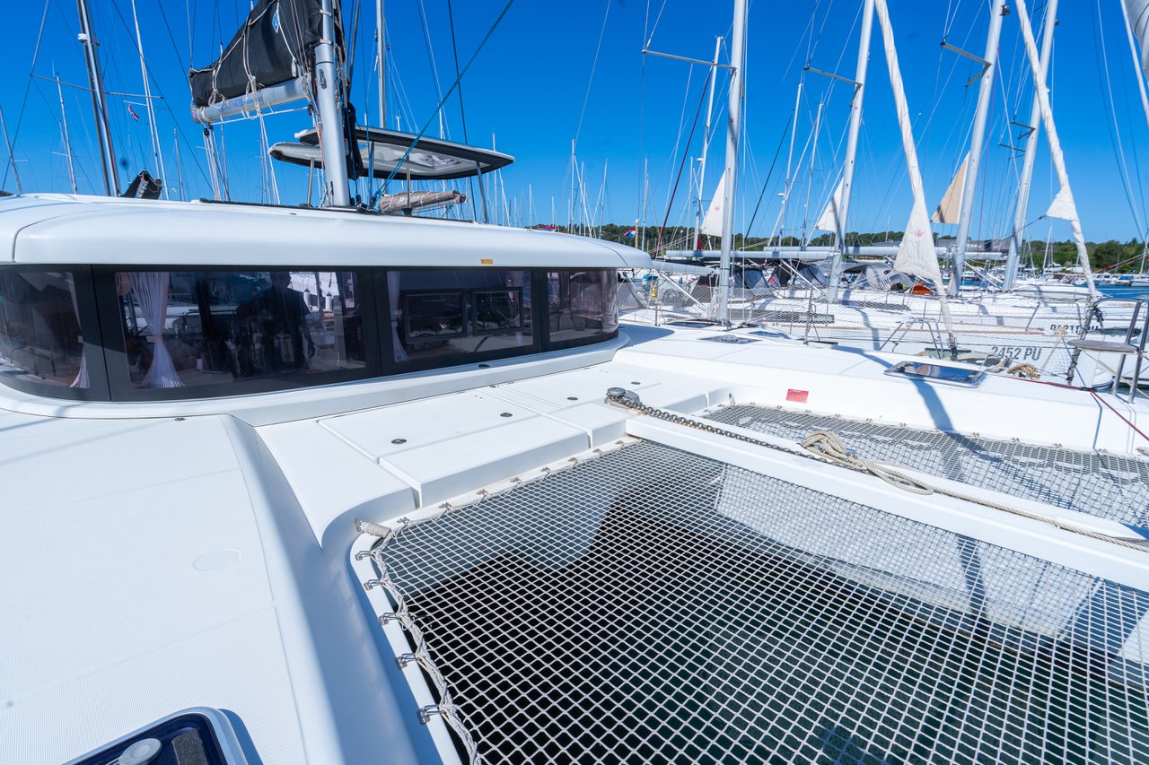 Lagoon 42 - 4 + 2 cab. — photo 15