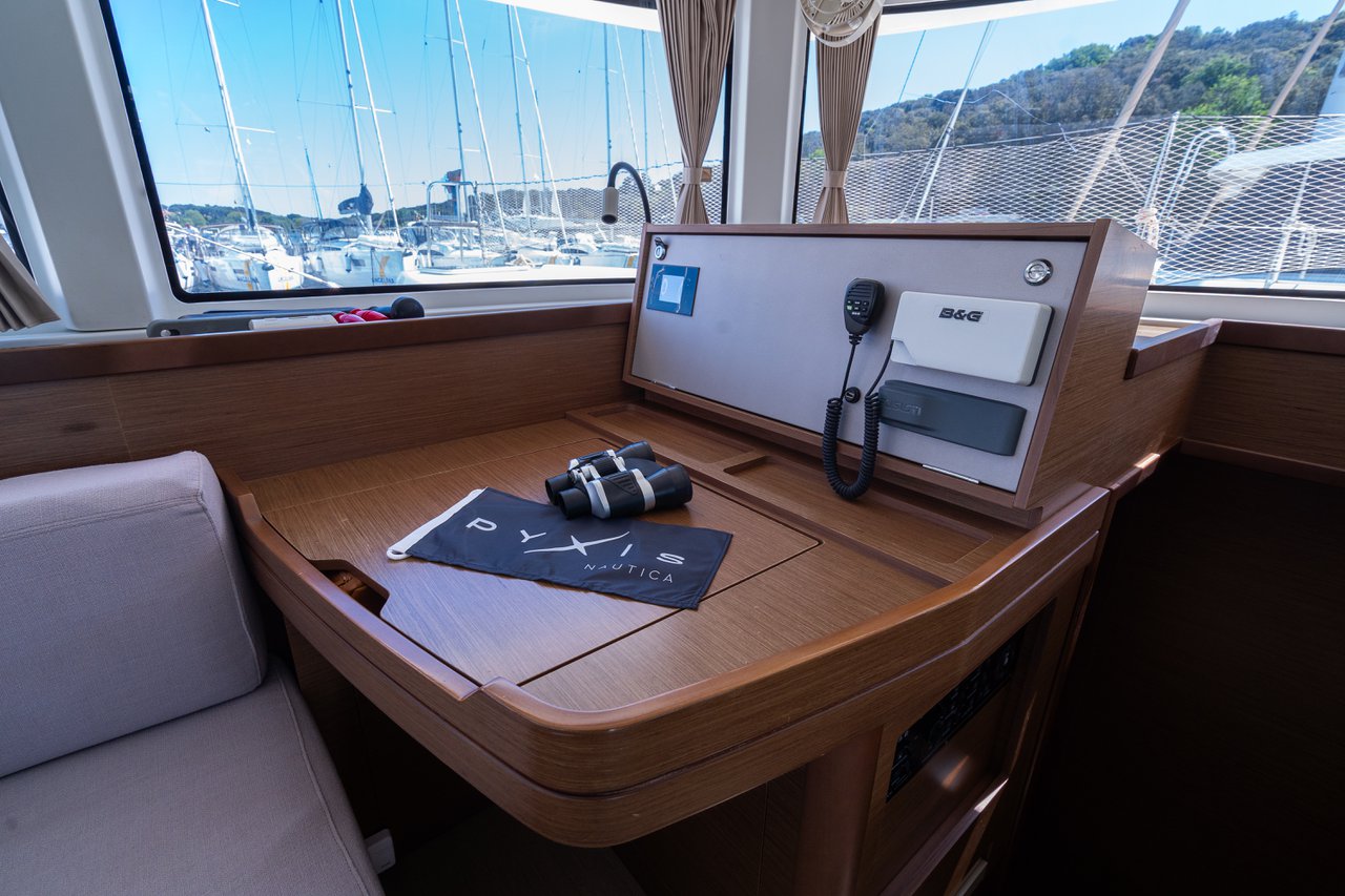 Lagoon 42 - 4 + 2 cab. — photo 24
