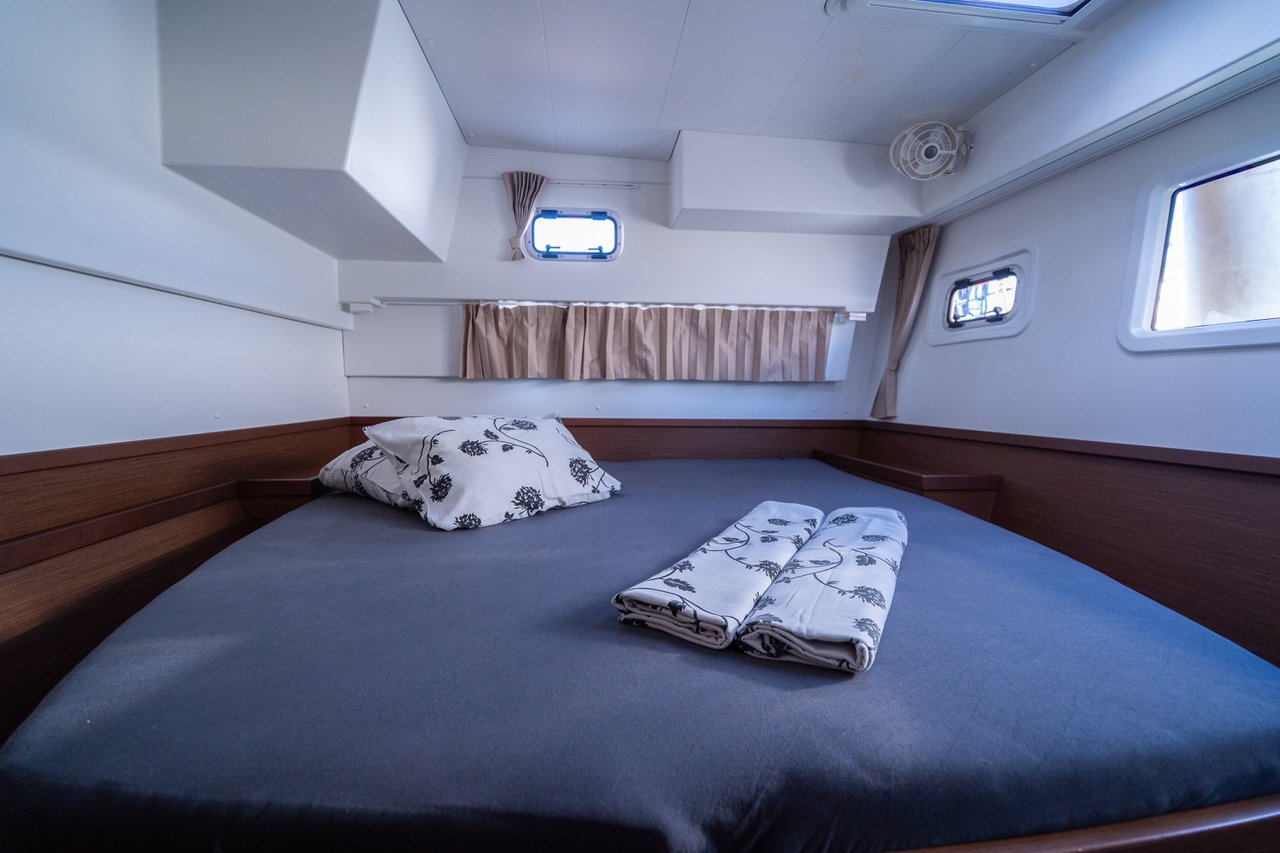 Lagoon 42 - 4 + 2 cab. — photo 27
