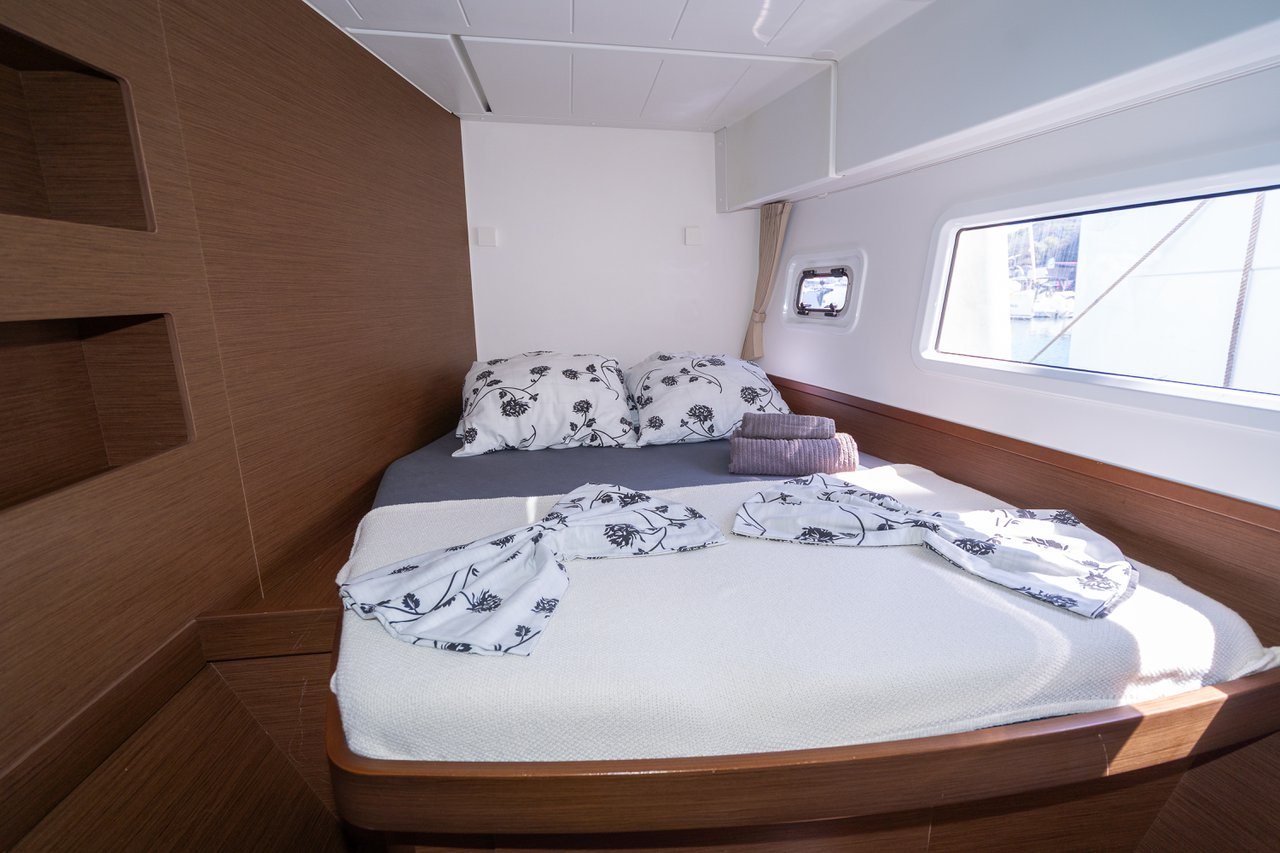 Lagoon 42 - 4 + 2 cab. — photo 29
