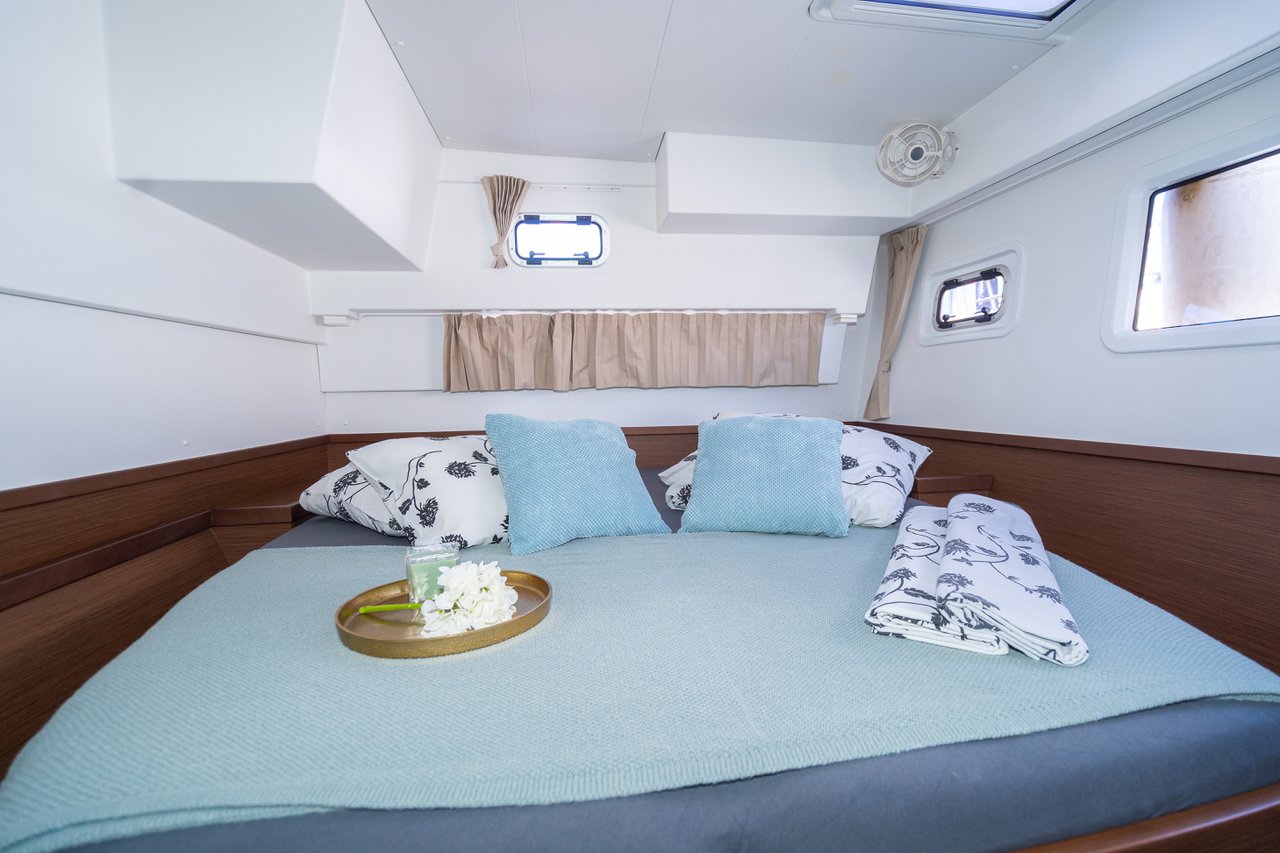 Lagoon 42 - 4 + 2 cab. — photo 30