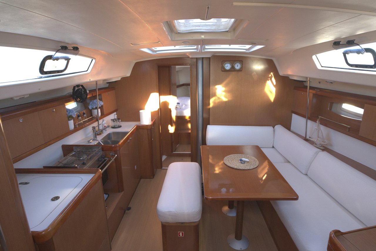 Oceanis 43 — photo 11